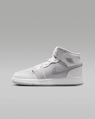 Air Jordan 1 Mid SE Big Kids' Shoes